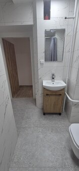 Pronájem nadstandardního bytu 2+KK se sdílenou terasou v Čes - 11