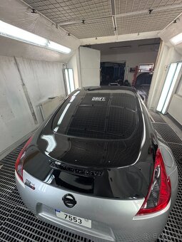 Nissan 370Z - 11