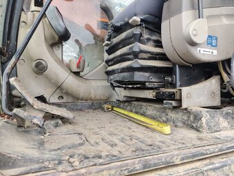 Pásový bagr HITACHI ZX210 LC-3 - 11