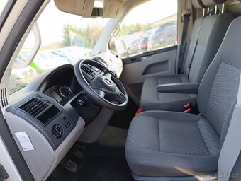 Volkswagen Transporter T5 2.0 TDi  tažné 2x b.dveře - 11