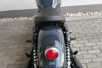 Royal Enfield Shotgun 650 Sheet Metal Grey - 11