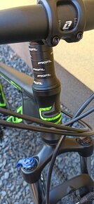 SCUD UMBRA 27,5 - nové dámské kolo 3x8 rám 17 - 11