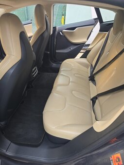 Tesla model S 85 - 11