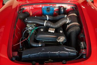 Alfa Romeo Giulia Spider 1600 - 11