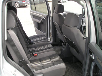 VW TOURAN 1.4 TSi 103KW RV-2009-KLIMA - 11