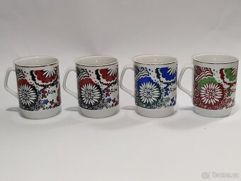 Retro hrnky Čína, starý hrnek, 90.-/hrníček, pošta 69.- - 11