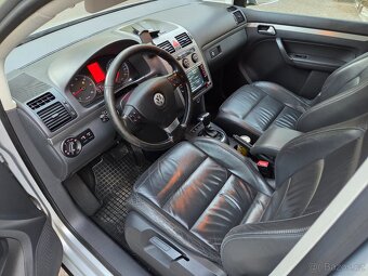 Dobrý den nabízím k prodeji krásný rodiny vůz Volkswagen Tou - 11
