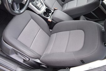 Audi Q5 2.0TDI - 130kw 4x4,FACELIFT,manuál, rozvody ,biXENON - 11