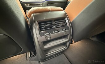 BMW X5 40i G05 125tkm bohatá výbava - 11