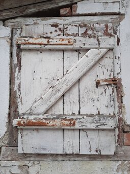 Historický nábytek - 11