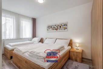 Prodej luxusního apartmánu 3+KK se saunou, terasou a zahrado - 11