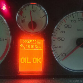 Peugeot 407 - 11