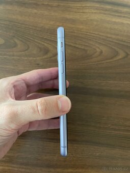 iPhone 11 (256gb) - 11