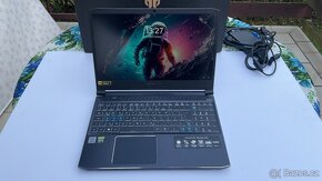 Herní notebook RTX 3070, 300Hz - 11