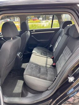 Volkswagen Golf 6 Variant 2.0 TDi 103kW - 11