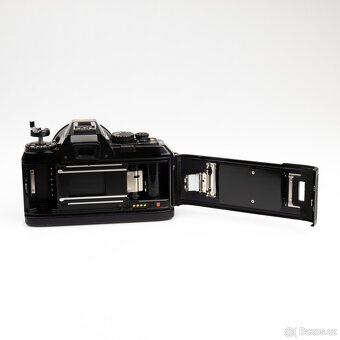 Nikon F-301 (po servisu), + objektiv - 11