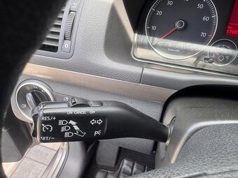 VW TOURAN 12/2009, 1.4 TSI 103kw WEBASTO - 11
