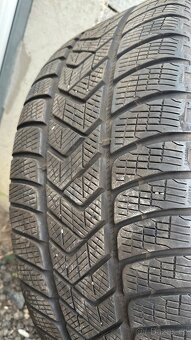 Enyaq / Elroq zimní sada dvojrozměrné 235/55 255/50 R19 - 11