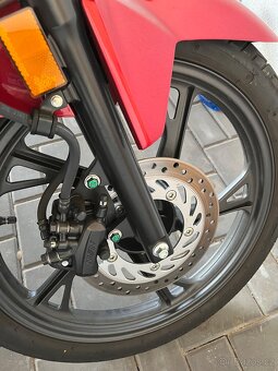 Honda CB125F - 11