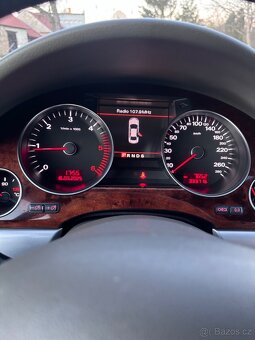 Audi A8 D3 - 11