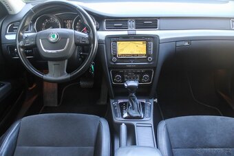 Škoda Superb 1.8 TSI Elegance DSG - 11