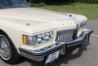 1974 Buick Riviera 455 V8 - vynikající originální stav - 11