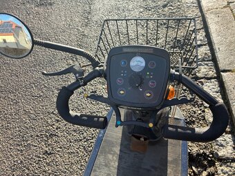 Elektrická tříkolka/invalidní vozík STERLING ELITE XS - 11