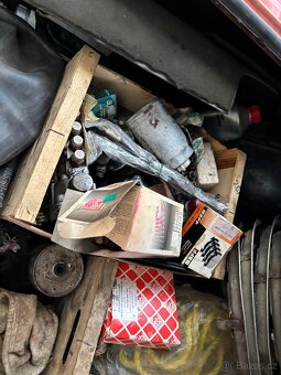 Mercedes Benz 190D - 11