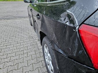 Audi Q5 2.0 TDI QUATTRO/ PRAVIDELNÝ SERVIS/ LEHKÁ OPRAVA. - 11