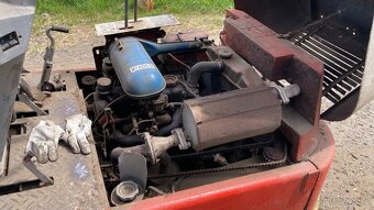Desta, zdvih 2,5m, motor 1203 benzin - 11