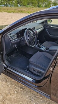 Skoda superb plug in hybrid 160kw - 11