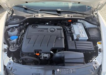 Škoda Octavia 2.0 TDI RS nafta manuál 125 kw - 11