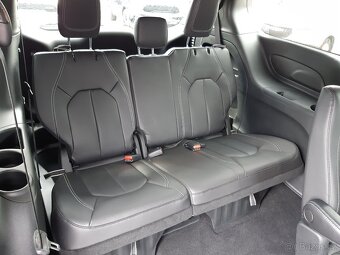 Chrysler Pacifica Sport 3,6L V6, ALU R20, Nový model - 11