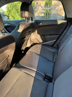 Opel Astra, 2.0D sport tourer - 11