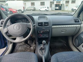 Renault Clio 1.2 5dver r.v.2001 - 11