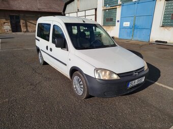 Opel COMBO-C Tour 1.4 16V - 11