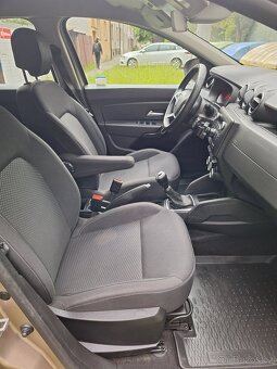 Dacia Duster 1.6, benzín - 11