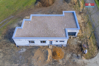 Prodej rodinného domu, 187 m², zahrada 814 m², Jenštejn - 11