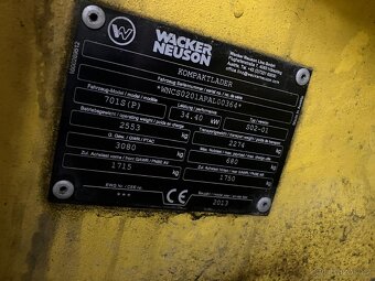 Prodám smykový nakladač Wacker Neuson 701s - 11
