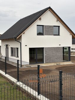 Moderní nízkoenergetický dům v Dřítči – výjimečné, na dosah - 11