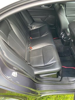 Alfa Romeo Giulia 2,2 jtdm 132kw - 11