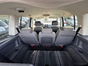 Vw Touran Life TSI 7místné TOP STAV - 11