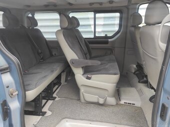 Renault Trafic, 2,5dCi 107kW Passenger 7 míst - 11