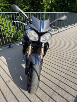 Triumph Speedtriple 1050 SE - 11