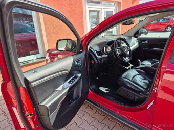 Fiat Freemont 2.0 Multijet Black Code AWD - 11