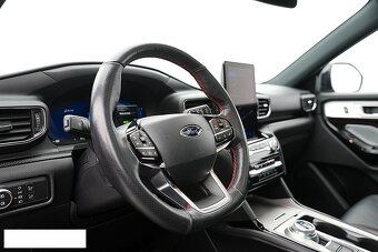 Ford Explorer Plug-In Hybrid ST 7 míst  AWD rok 2022 - 11