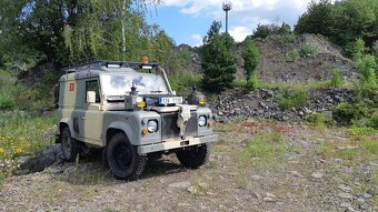 Land rover Defender 7 míst,1982 2x uzávěrka arb - 11