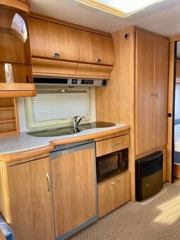Karavan Hobby Excellent - Přídavná Střecha - 11
