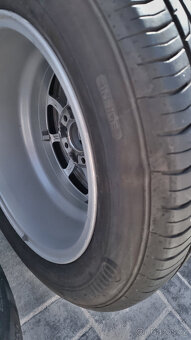16 originál Mercedes E-Klass W212 ☀️ letní 225/55 R16 - 11