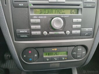 Prodám Ford fusion 1.4 i59kw r.v 2009 - 11
